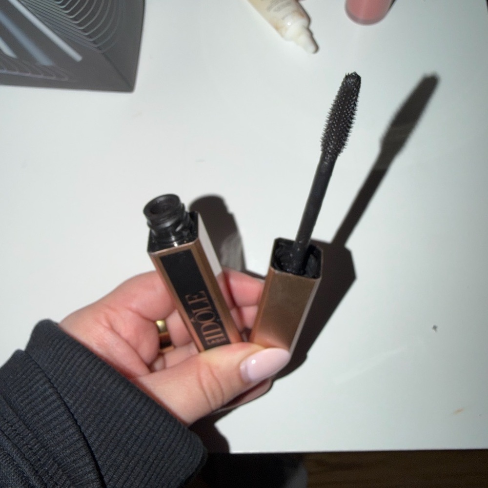 Lancôme Idôle Lash Mascara in Rose Gold and Black - Picture 2 of 2